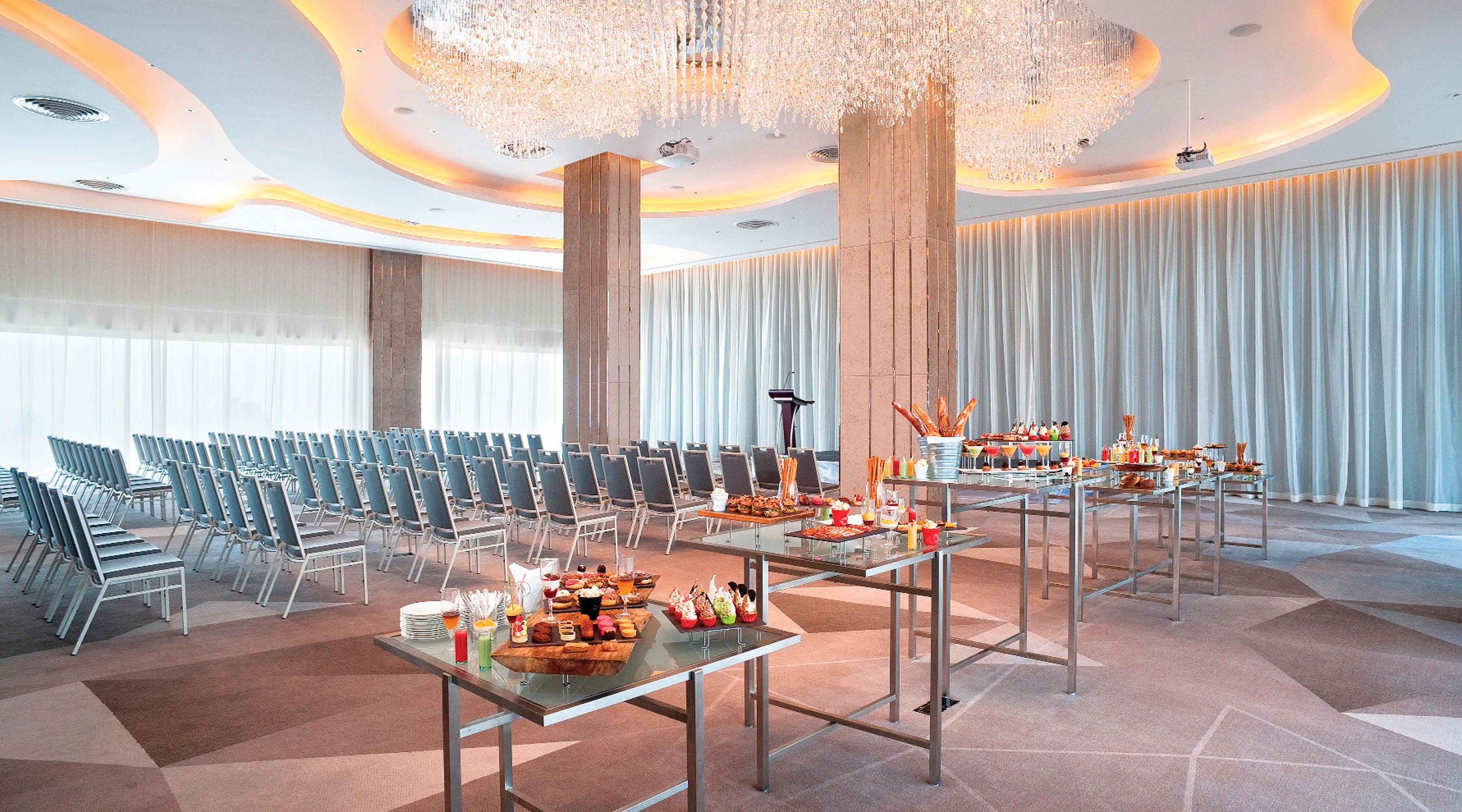 Pullman Bangkok Hotel G Exterior photo The ballroom