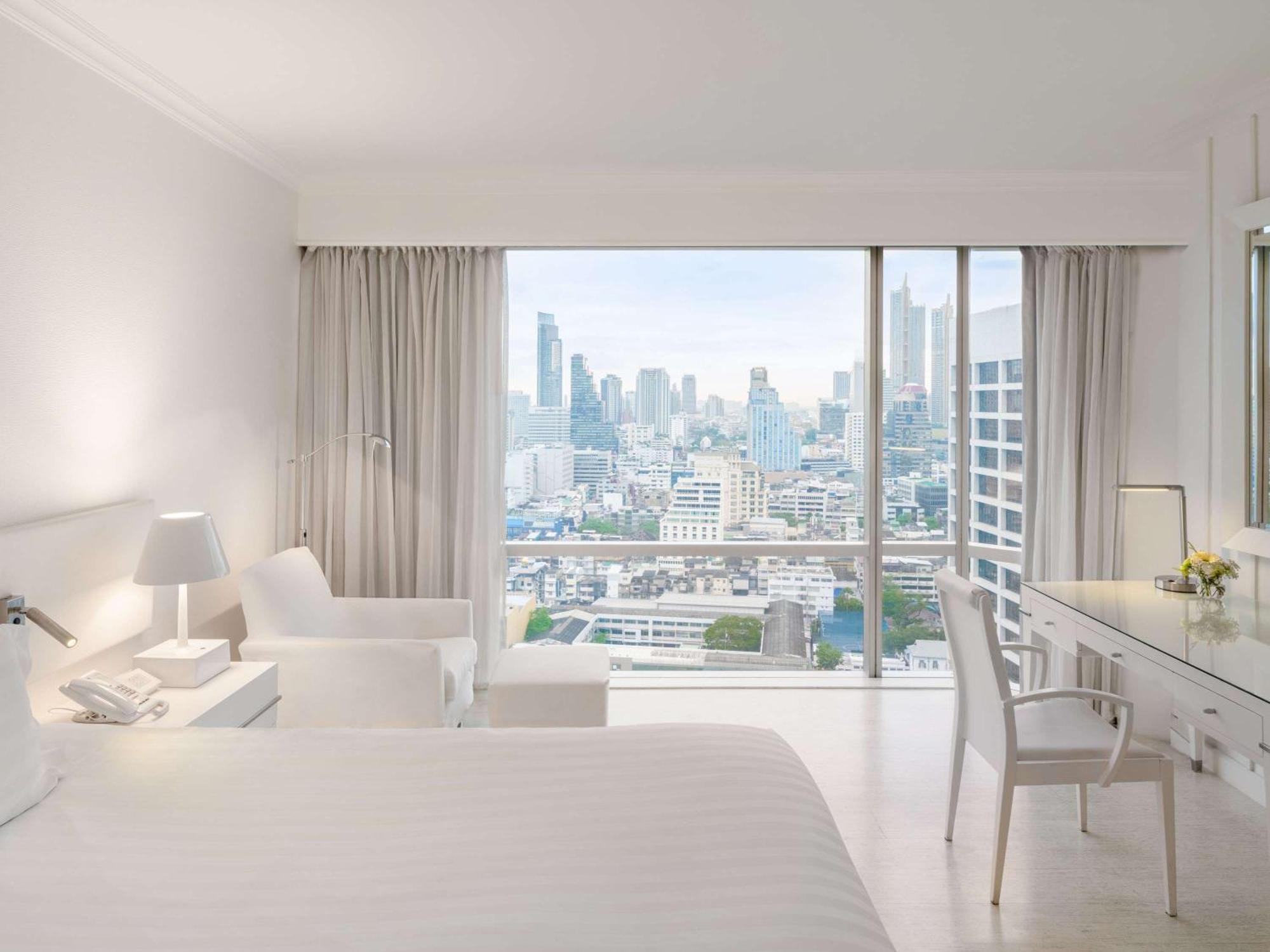 Pullman Bangkok Hotel G Exterior photo A room at the hotel